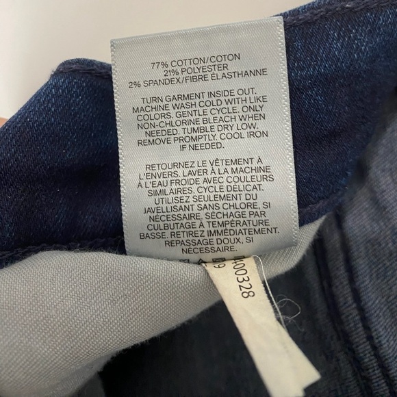 Express Skinny Jean with Raw Salvaged Edge Size 2 Dark rinse - Picture 4 of 4